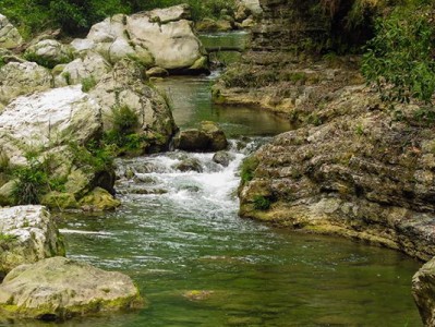 北京大青沟：壮美峡谷与清澈河水，探秘自然奇妙之地